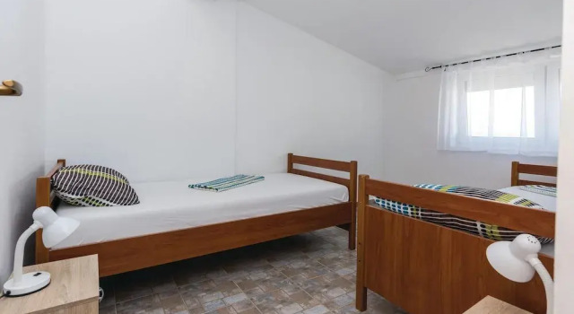 Beautiful Apartment in Vir With 2 Bedrooms and Wifi
