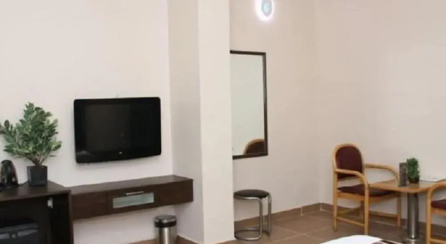 Hotel Virgo Chotila, Varaa Hotelli Chotila 