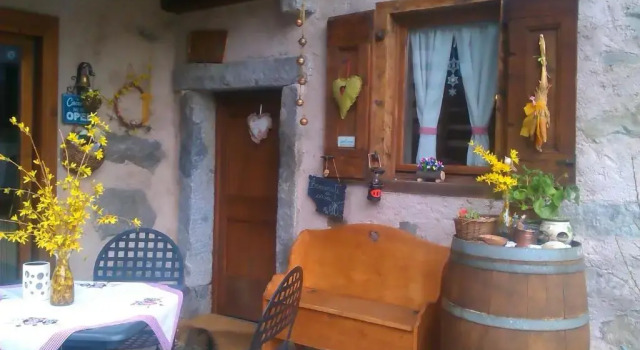 B&B Villa Ca'Praja, Забронировать Отель «постель и завтрак» Даоне Chiese Valley