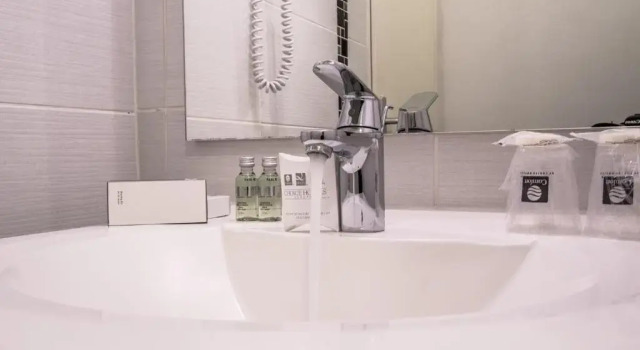 Трёхместный номер Standard Hotel Actuel Chambéry Centre Gare