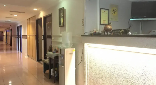 QIAN JIA Hotel, Забронировать Отель Отели Нью-Тайбэй 3 звезды, рядом с Станция метро Fuzhong, 3*