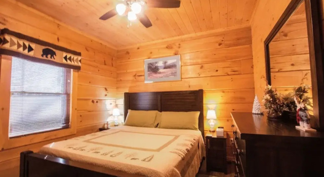Teal's Treasure 3 Bedrooms 2 Bathrooms Home, Boek Vakantiehuis Hotels in Missouri met zwembad, Zwembad