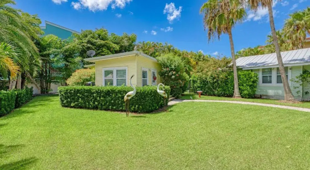 Коттедж c 1 комнатой Ami Lighthouse Cottage-One Minute Walk To The Beach-Keyless Locks