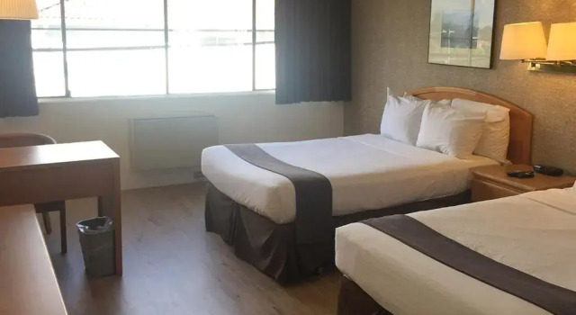 Четырёхместный номер Superior Cassandra Hotel