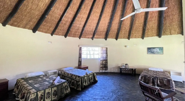 Camera tripla Standard Matopo Ingwe Lodge