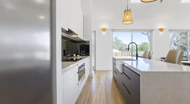 Saltwood Coastal Hamptons Luxe With Pool, Book Vacation Home Melbourne 