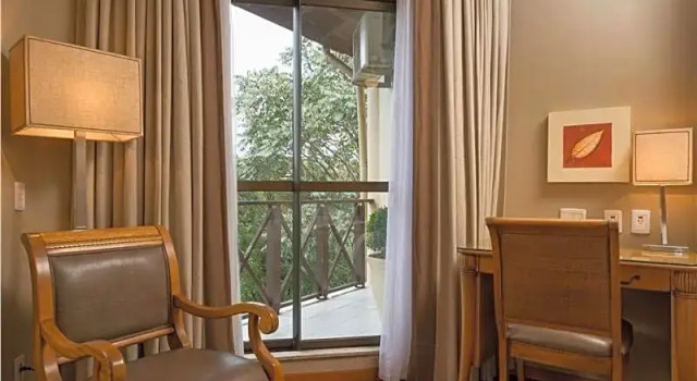 Трёхместный номер Standard с балконом Wish Serrano Resort