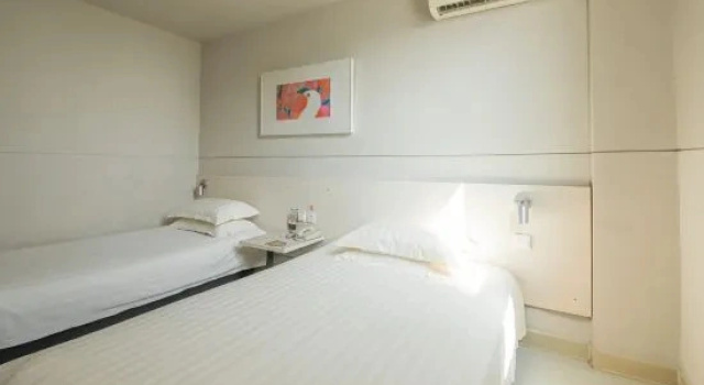 Одноместный номер Standard Jinjiang Inn Linyi Railway Station