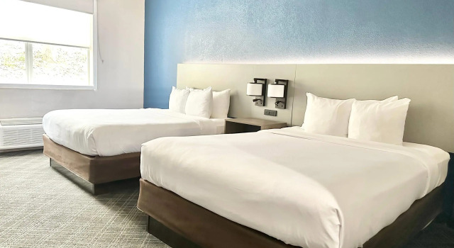 Четырёхместный номер Standard Comfort Inn & Suites Cartersville - Emerson Lake Point