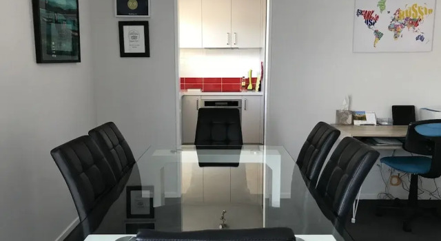 444 On The Park, Забронировать Отель Отели Крайстчёрч с парковкой, Парковка