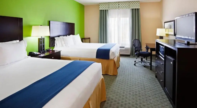 Двухместный номер Standard Holiday Inn Express & Suites Newport S by IHG