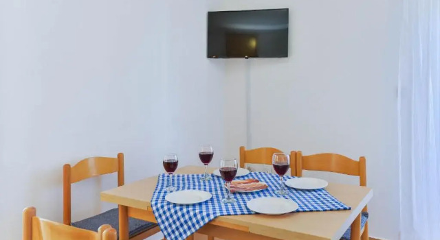 Апартаменты с балконом Apartments Adria