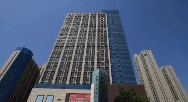 Joy Light Luxury Hotel, Забронировать Отель Отели Чжэнчжоу с парковкой, Парковка