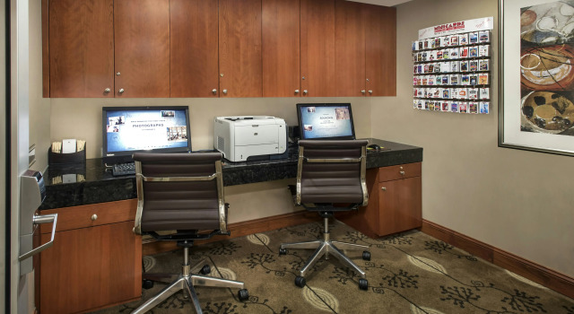 DoubleTree by Hilton Hotel New York City - Chelsea, Забронировать Отель Бизнес-отели Нью-Йорка, рядом с Театр Joyce, 4* 5*