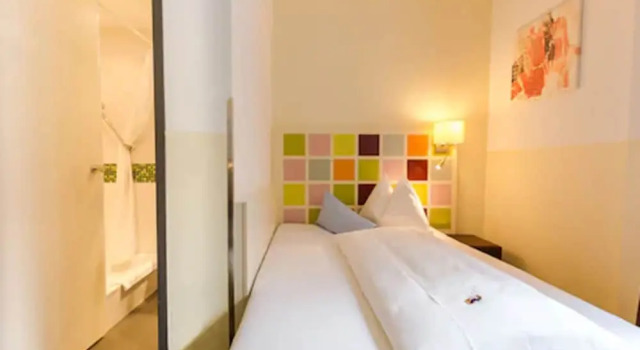 Standard Yhden hengen huone Hotel Arooma