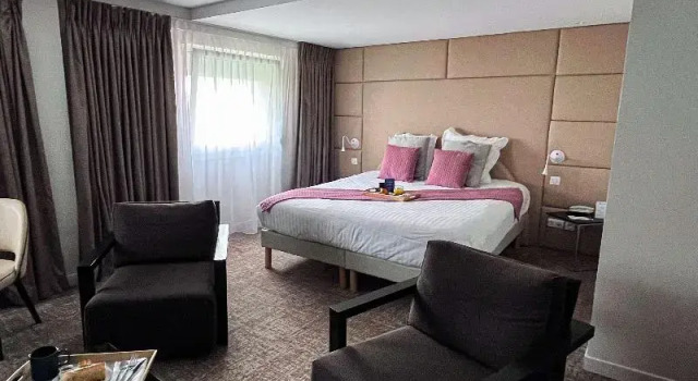 Четырёхместный семейный номер Standard Best Western LAquarium Arras Nord