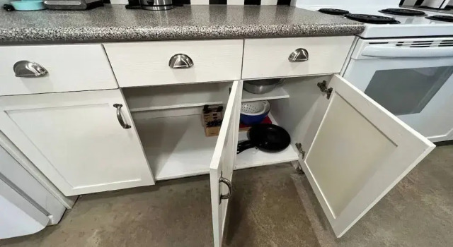 Sweet 2 BR Walk to all, Rezerwuj Apartament Northwest Edmonton Edmonton, w pobliżu Edmonton Symphony