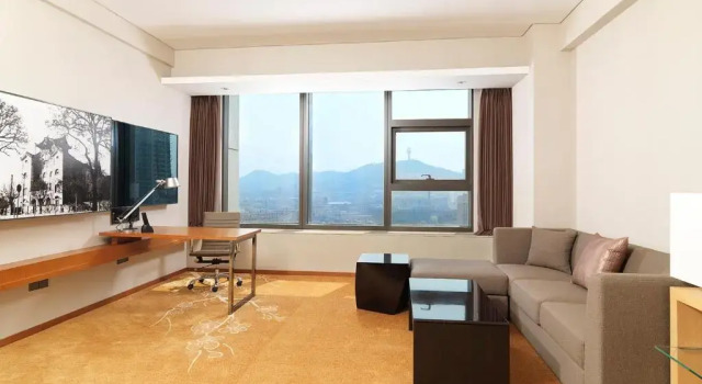Люкс с видом на город Aloft by Marriott Dalian