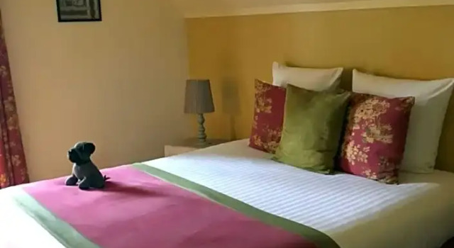 Hotel Le Puits Dangle, Book Hotel Thibivillers Oise