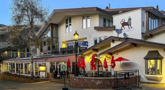 Red Lion Penthouse, Забронировать Апартаменты/квартира Отели Вейл с парковкой, Парковка