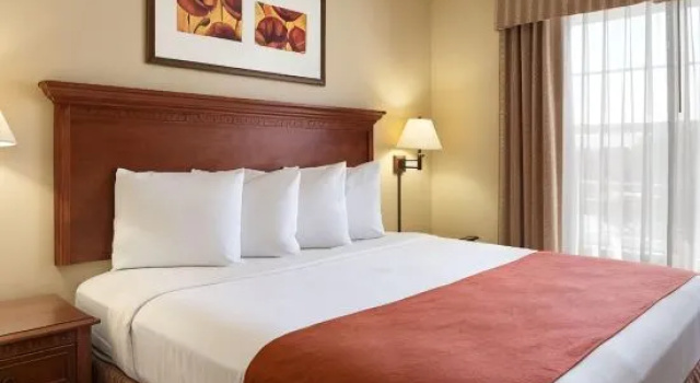 Одноместный люкс Country Inn & Suites by Radisson, Baltimore North, MD