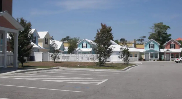 Коттедж Gulf Stream Cottages 300