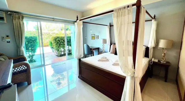 Номер Deluxe с балконом Phuhunsa Boutique Hotel