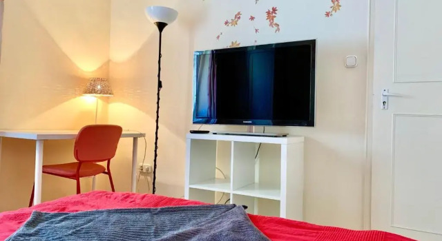Jazzy Vibes Hostel & Ensuites, Забронировать Хостел Отели Будапешта с парковкой, рядом с Базар Королевского сада, Парковка