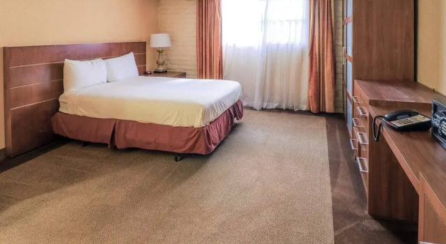 Номер Deluxe Motel 6 Phoenix, AZ - Sky Harbor
