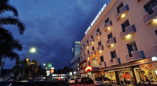 Номер Deluxe Hotel Anugerah Palembang