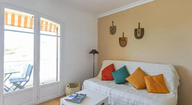 Beautiful flat at 10 min walk from the beach in Saint-Cyr-sur-Mer - Welkeys