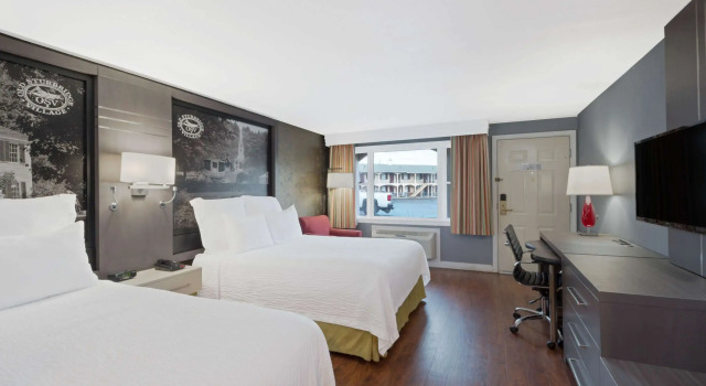 Super 8 by Wyndham Sturbridge