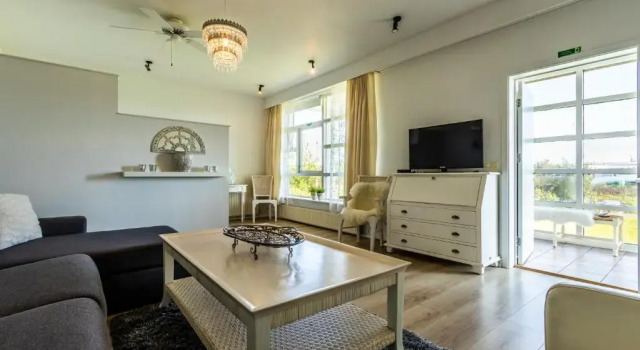 Студия River Apartments