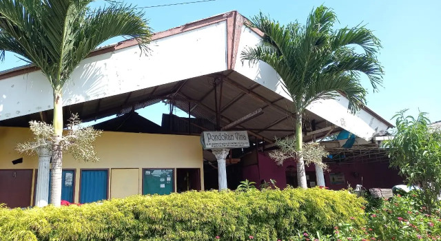 OYO 90555 Vina Pavilion, Rezerwuj Hotel Bengkulu Sumatra