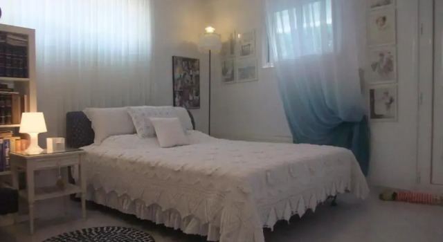 A majestic elegant house with a garden, Rezervovat Apartmán Hotely v Perea s parkováním, Parkování