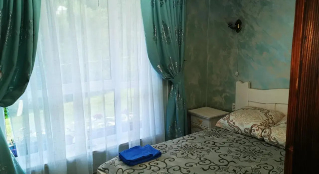 Ilkova Sadyba, Rezervovat Hotel Jaremče 