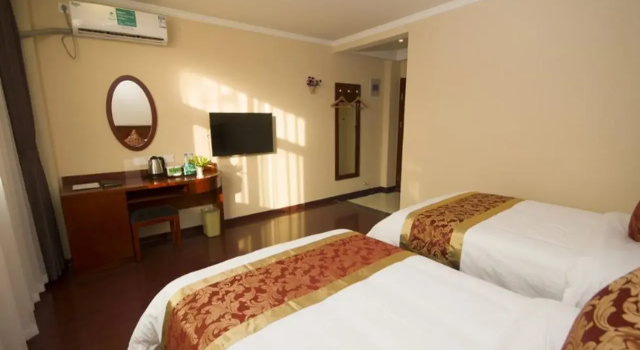 GreenTree Inn Shanxi Changzhi Airport WeiyuanmenNorthRoad Express Hotel, Rezerwuj Hotel Hotele w Changzhi z parkingiem, Parking