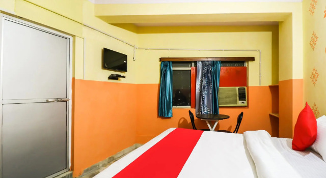 OYO 70153 Hotel Moon Tara