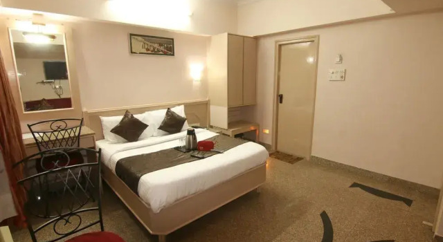 Zo Rooms Goregaon Railway Station, Забронировать Отель Отели штата Махараштры с завтраком, Завтраки