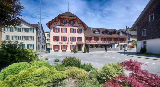 Gartenhaus by Ochsen Lenzburg, Rezervați Hotel Hoteluri în Aargau - Basel region cu parcare, Parcare