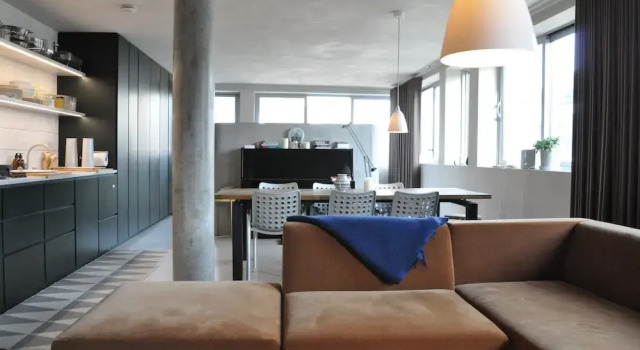 Stylish and Spacious 1 Bedroom Fitzrovia Apartment, Забронировать Апартаменты/квартира Апартаменты Лондона, рядом с Музей артефактов Wellcome Collection, Апартаменты/квартира