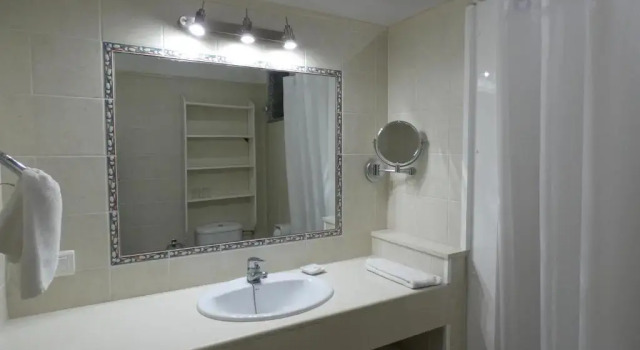 Номер Economy Hostal Port Fornells