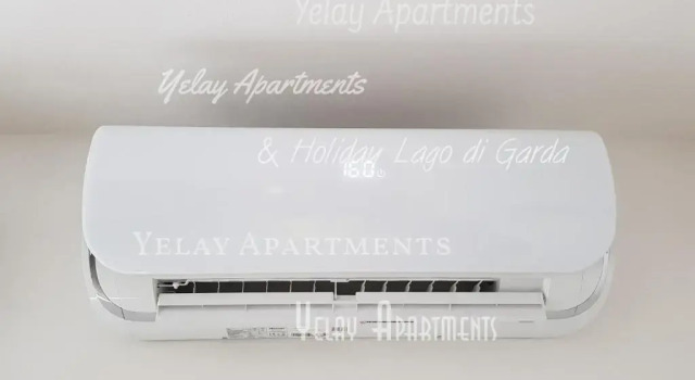 Апартаменты Yelay Apartments & Holiday Lago di Garda