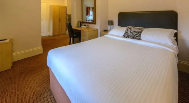 The White Horse Hotel, Забронировать Отель Сторрингтон South Downs