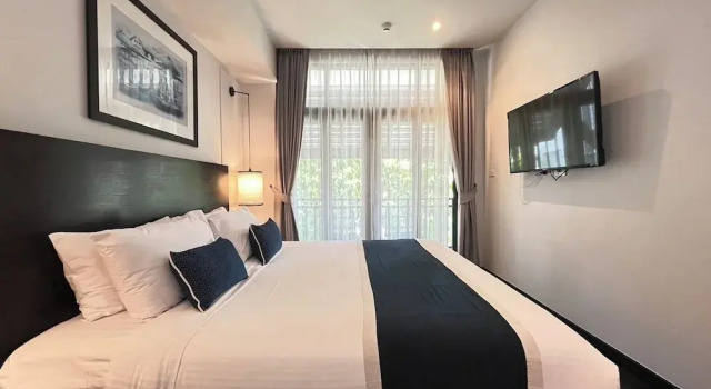 Полулюкс с балконом Cheeva Dee Hotel