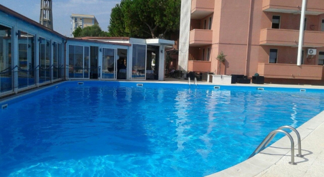 Clio, Buchen Sie Hotel Monopoli Metropolitanstadt Bari