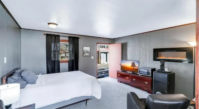 Номер Superior Cedar Village Motel