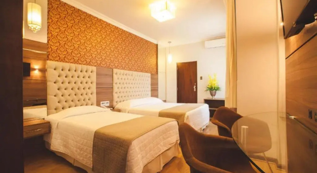 Номер Deluxe Curitiba Palace Hotel