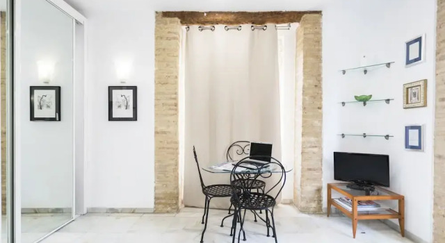 Living Valencia - Jardín del Turia, Забронировать Отель Валенсия Коста-де-Валенсия