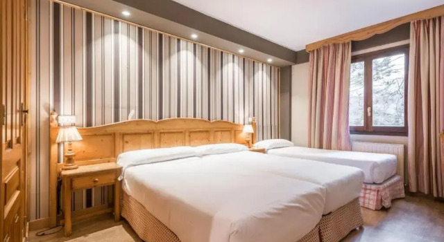 Трёхместный номер Standard Villa De Sallent 3